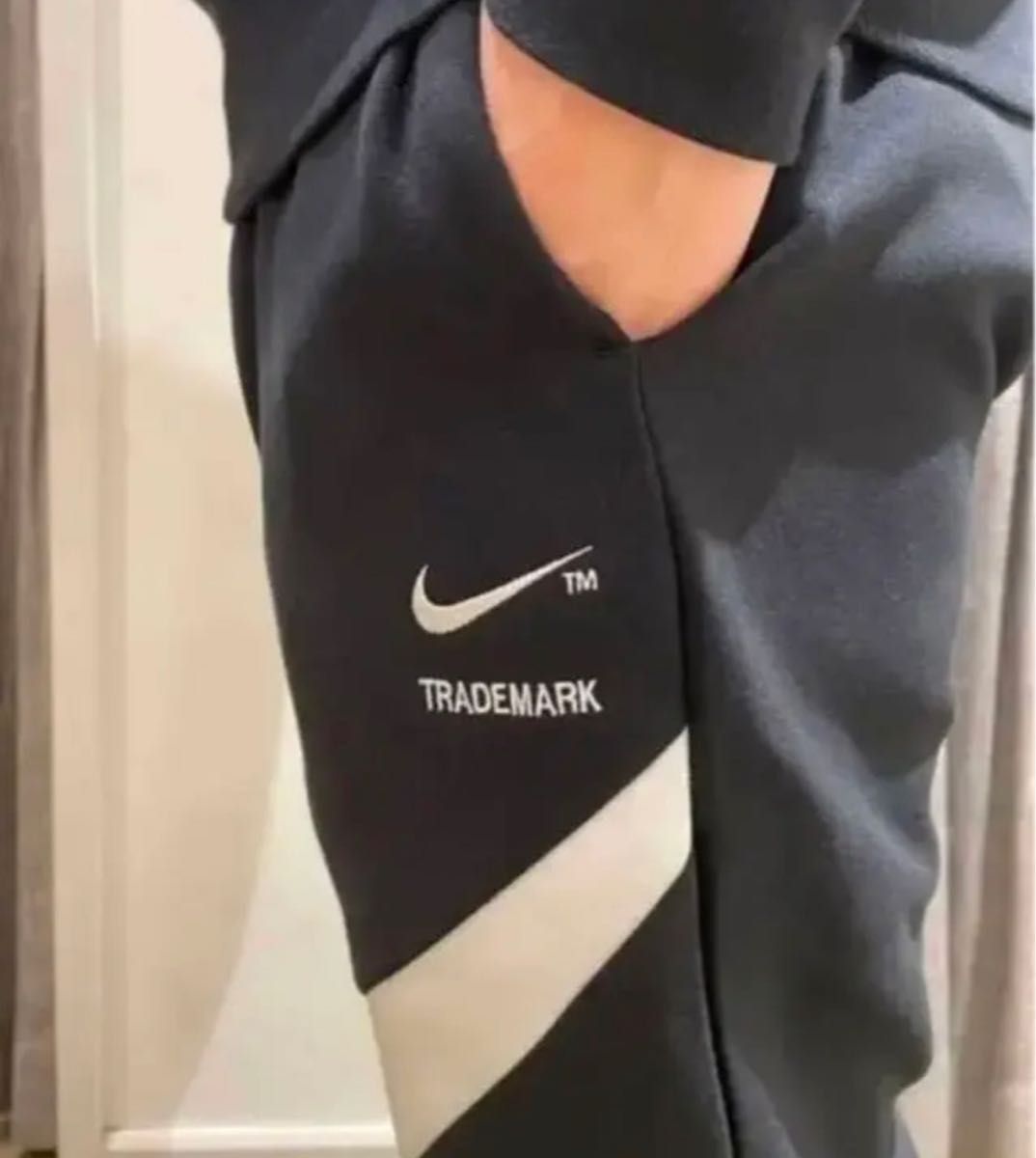 ナイキ NIKE ビッグスウッシュ パーカー スウェットパンツ 上下 ナイキ NIKE ビッグスウッシュ パーカー スウェットパンツ 上下