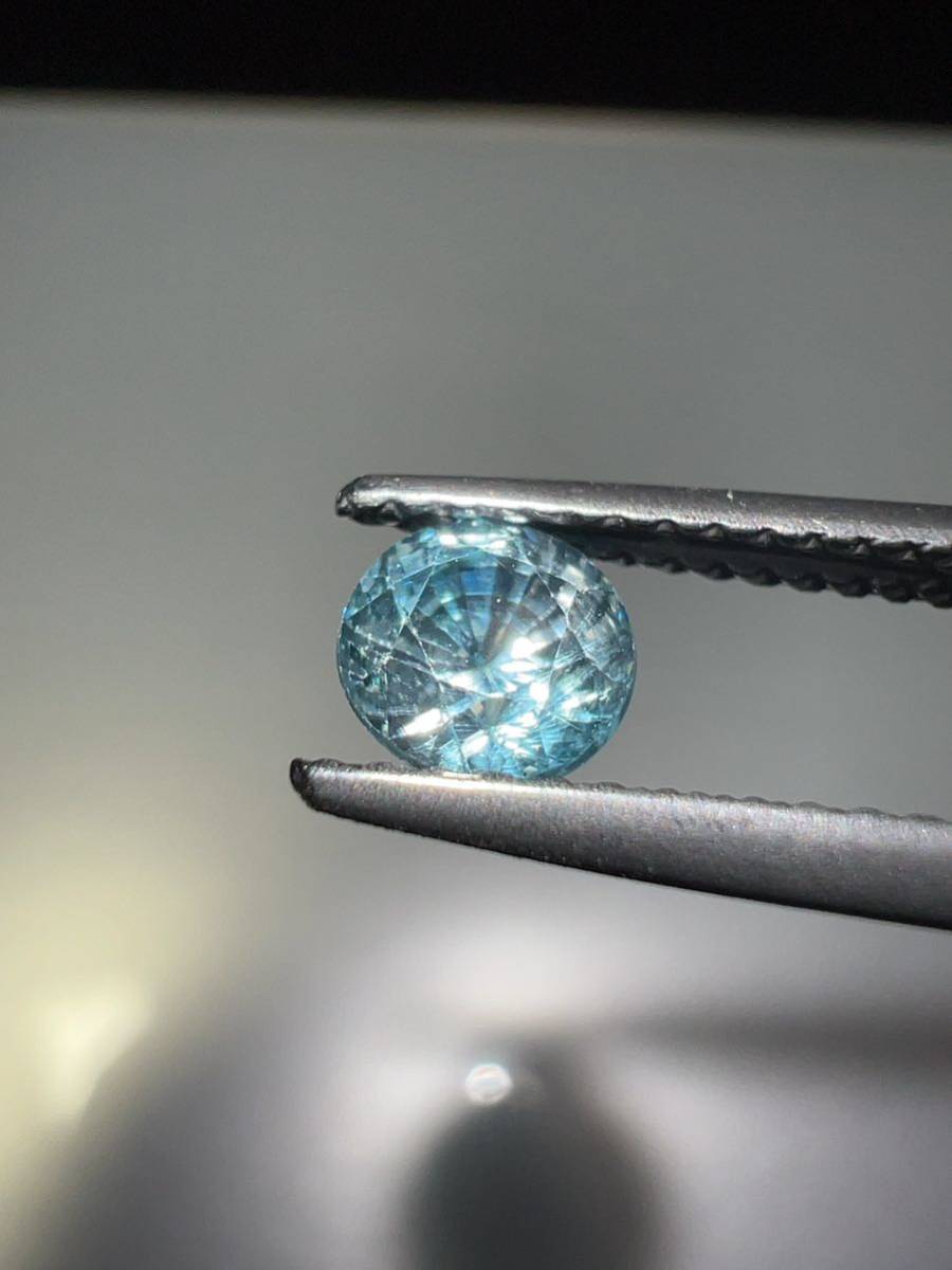 [ super-discount ] blue zircon loose 0.81ct KS500-309 YB