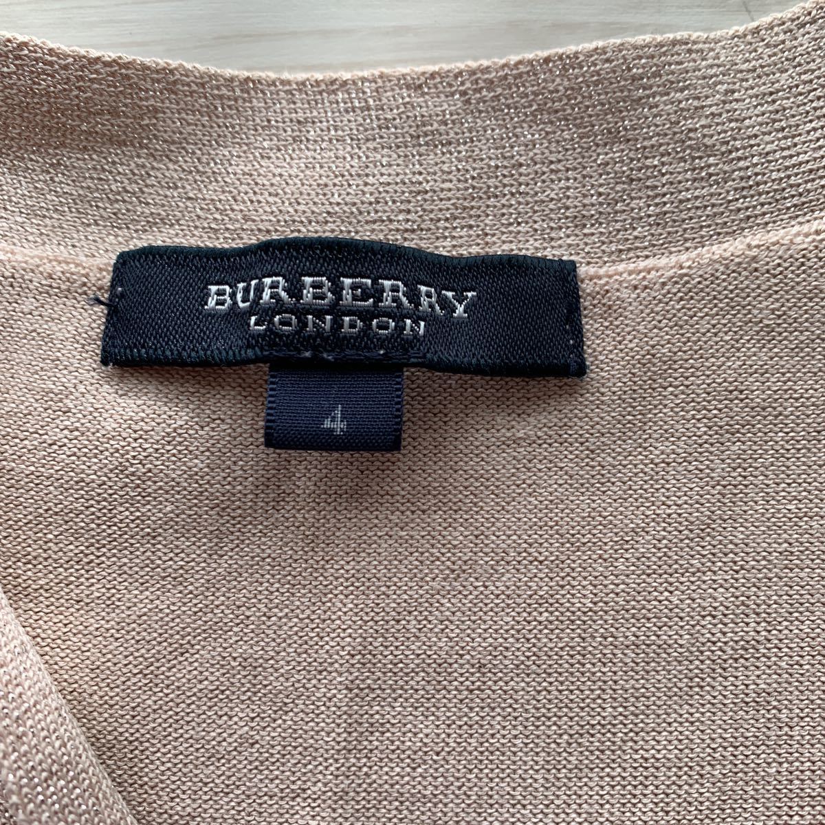 Burberry London 半袖ニット薄手 美品 2F_画像2