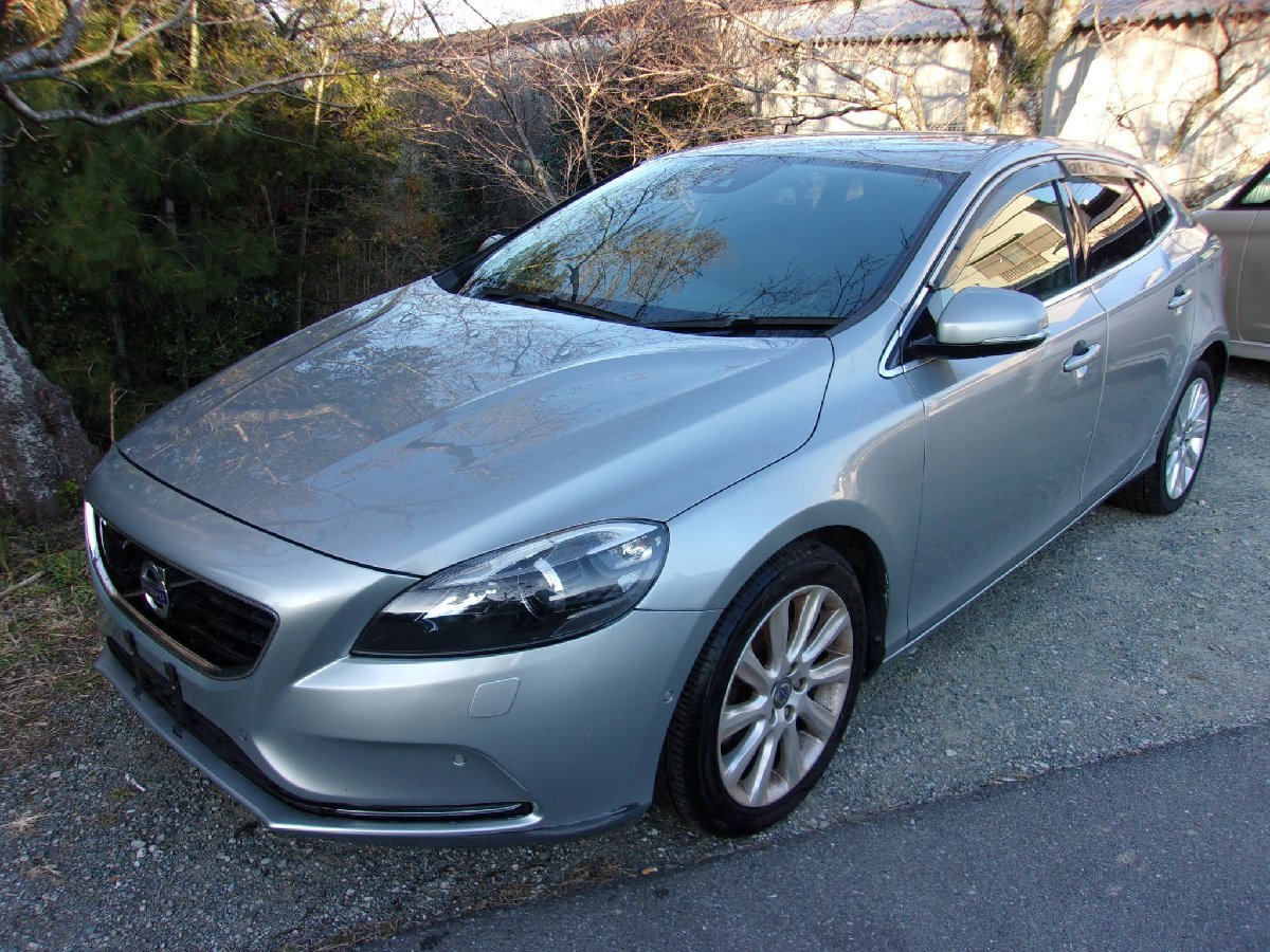 * Volvo V40 MB4164T левый передний Knuckle *