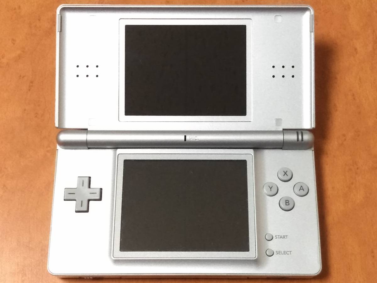 ニンテンドー DSi ホワイト ほぼ新品 · www.visualmente.cl