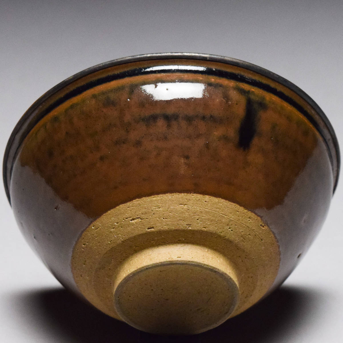 八八八 加藤唐三郎 古瀬戸 天目茶碗 ◇共箱 茶道具 抹茶碗 x136 八八八 加藤唐三郎 古瀬戸 天目茶碗 ◇共箱 茶道具 抹茶碗 x136