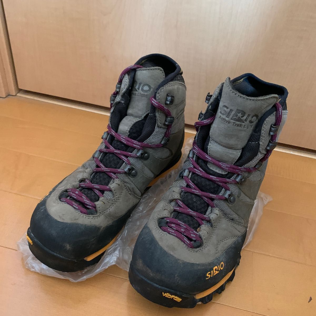 GORE-TEX 登山靴 トレッキングシューズ SIRIO アウトドア、キャンプ