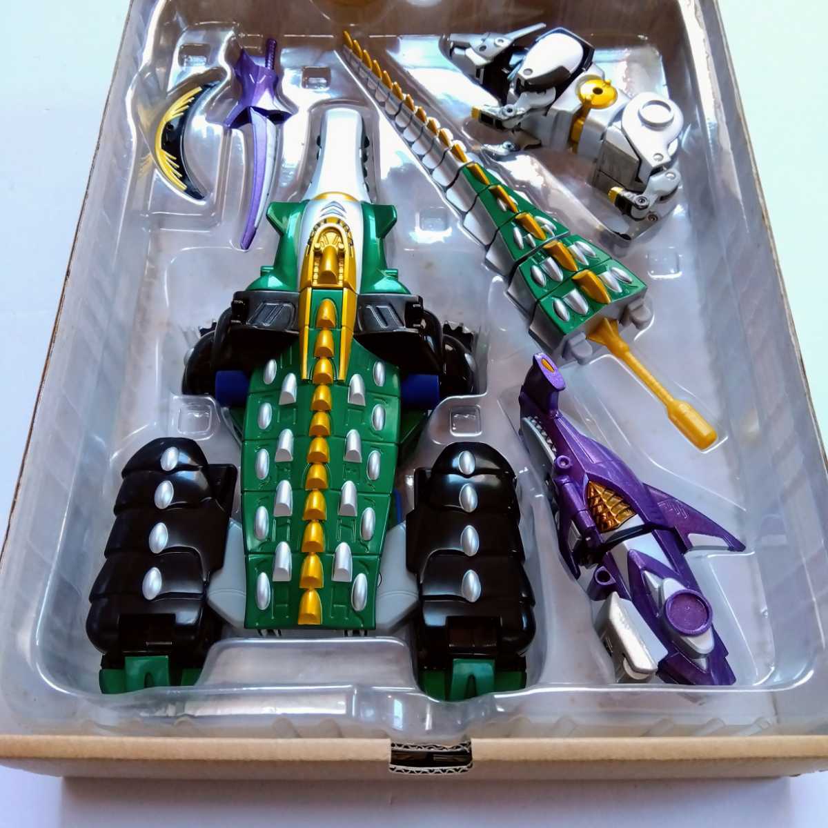 新品未使用百獣戦隊ガオレンジャー DX超合金 ガオハンター バンダイ