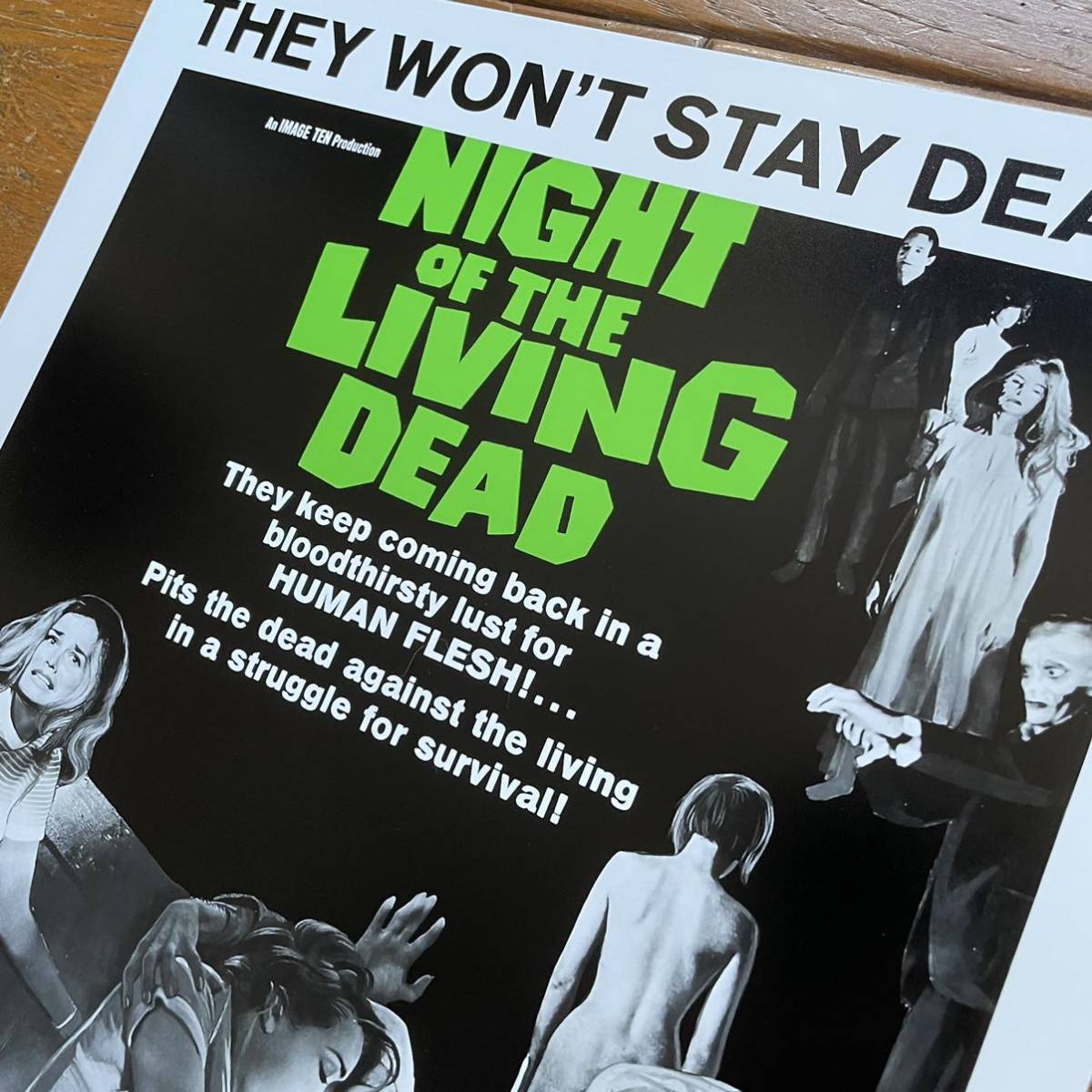  new goods poster [ Night *ob* The * living dead ](Night of the Living Dead 1968) overseas edition * George *A*romero/zombi