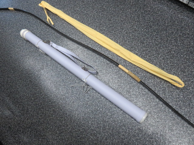 本物品質の 肥後蘇山 カーボン弓 弓道 中古美品 真 ケース付き 矢 全長約225cm 並寸 弓道