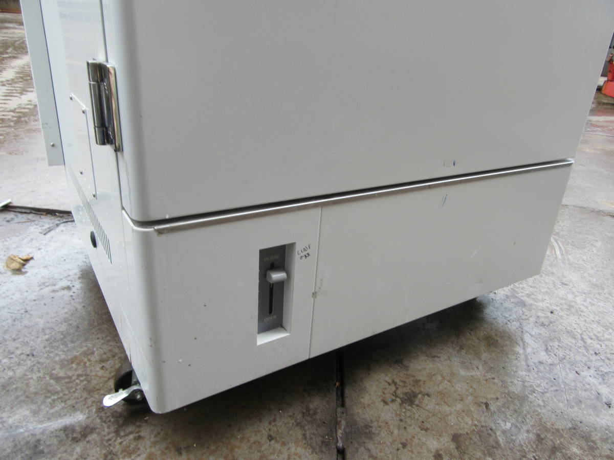 油谷 №1009 ヤマト科学 DKG810 200V 送風定温恒温器 恒温槽 定温乾燥機 オートクレーブ インキュベーター 庫内サイズ600×520×高1000㎜_画像10