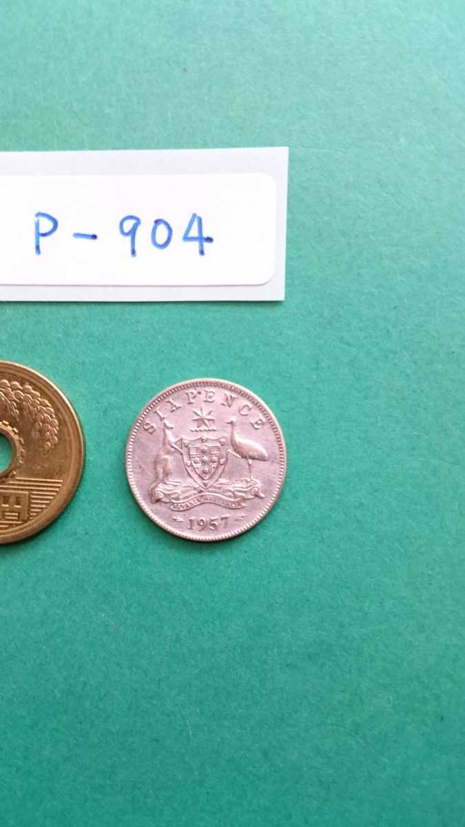 外国コイン オーストラリア (Pー９０４) ６ペンス銀貨 １９５７年    の画像2