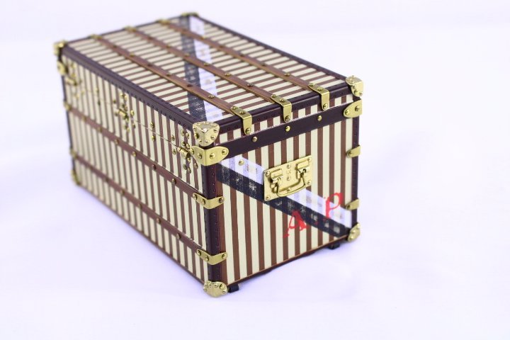 ●LOUIS VUITTON/ルイヴィトン ノベルティグッズ マル・クーリエ トランク 小物入れ オブジェ 非売品 レア コレクション 箱無し【10808210_画像4
