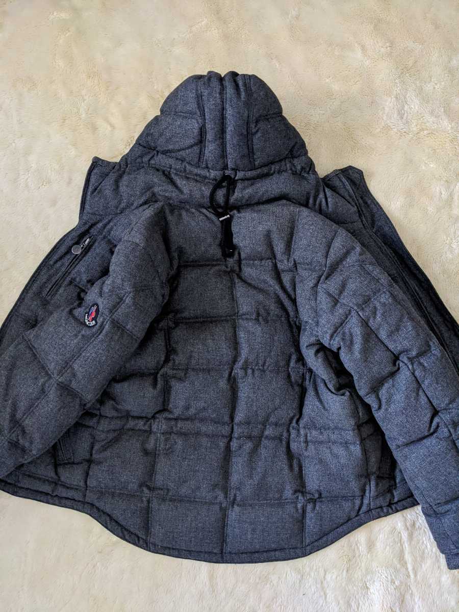ライトブラウン/ブラック モンクレール 最高傑作!即完売 MONCLER
