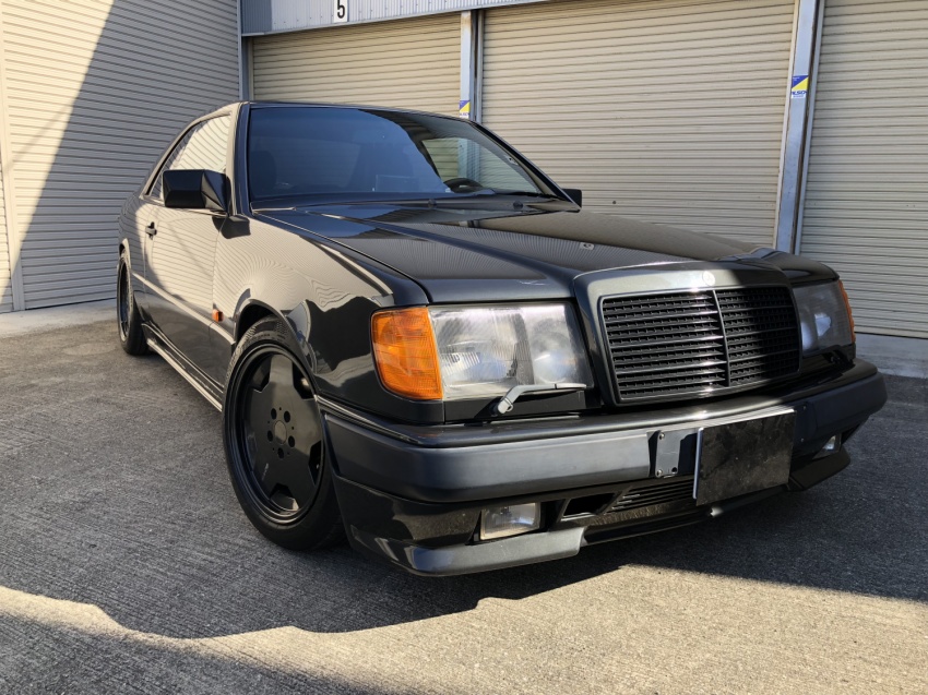 # Osaka departure # Mercedes Benz Medium-class coupe 300CE AMG specification * sunroof attaching .* price . negotiations possibility!