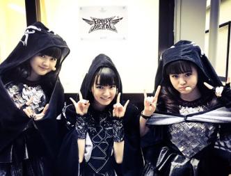 BABYMETAL fox autograph * with a hood . mantle towel unopened goods 