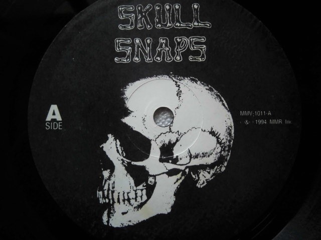 Skull Snaps / 人気曲 「It's A New Day」 「Back in the Days」収録 / Rare Groove / 1994年再発 / ＣＤ～ＬＰ５点以上で送料無料_画像2