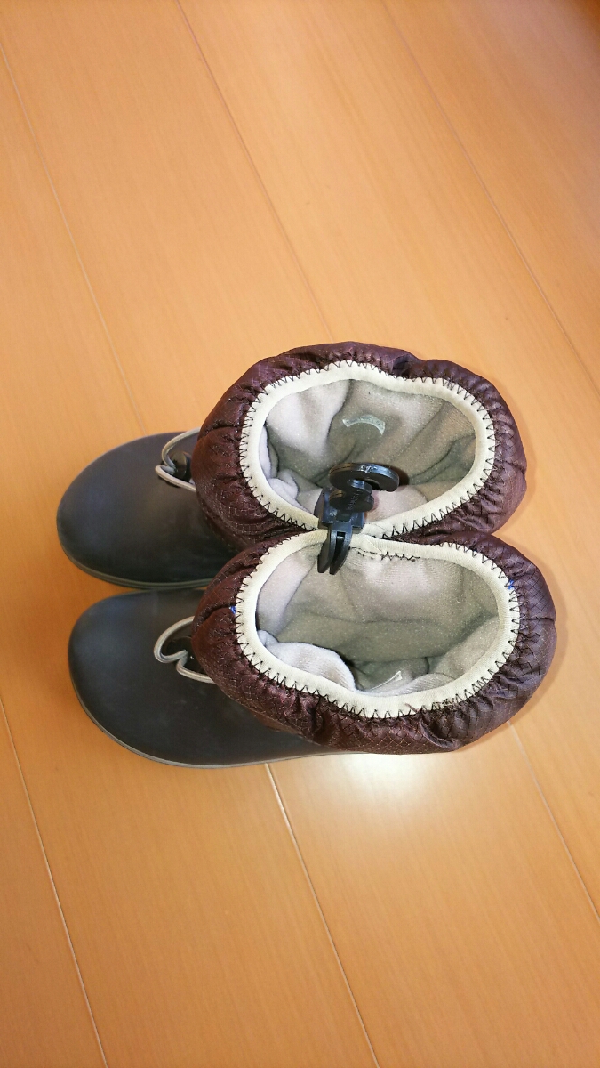 1 раз только использование. Crocs ботинки женский 22 см (W6) шоколад цвет 