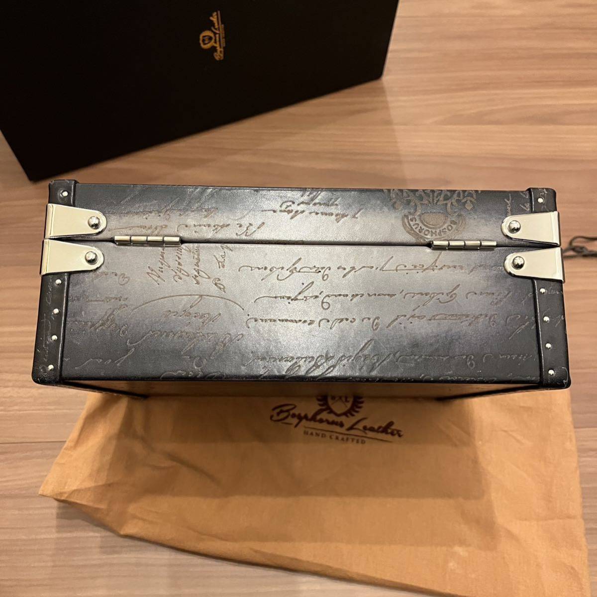 美品☆bosphorus leather petra watch case parchment patina grey ボスフォラスレザー 6本用 ウォッチケース ウォッチボックス パティーヌの画像7