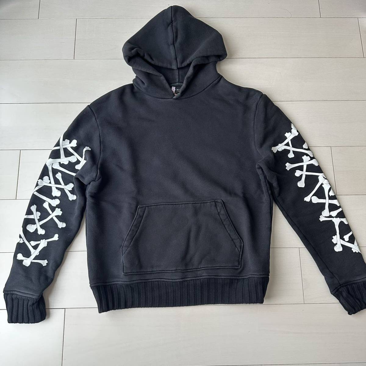 amiri クロスボーン バッグスター パーカー xs(XSサイズ以下)|売買