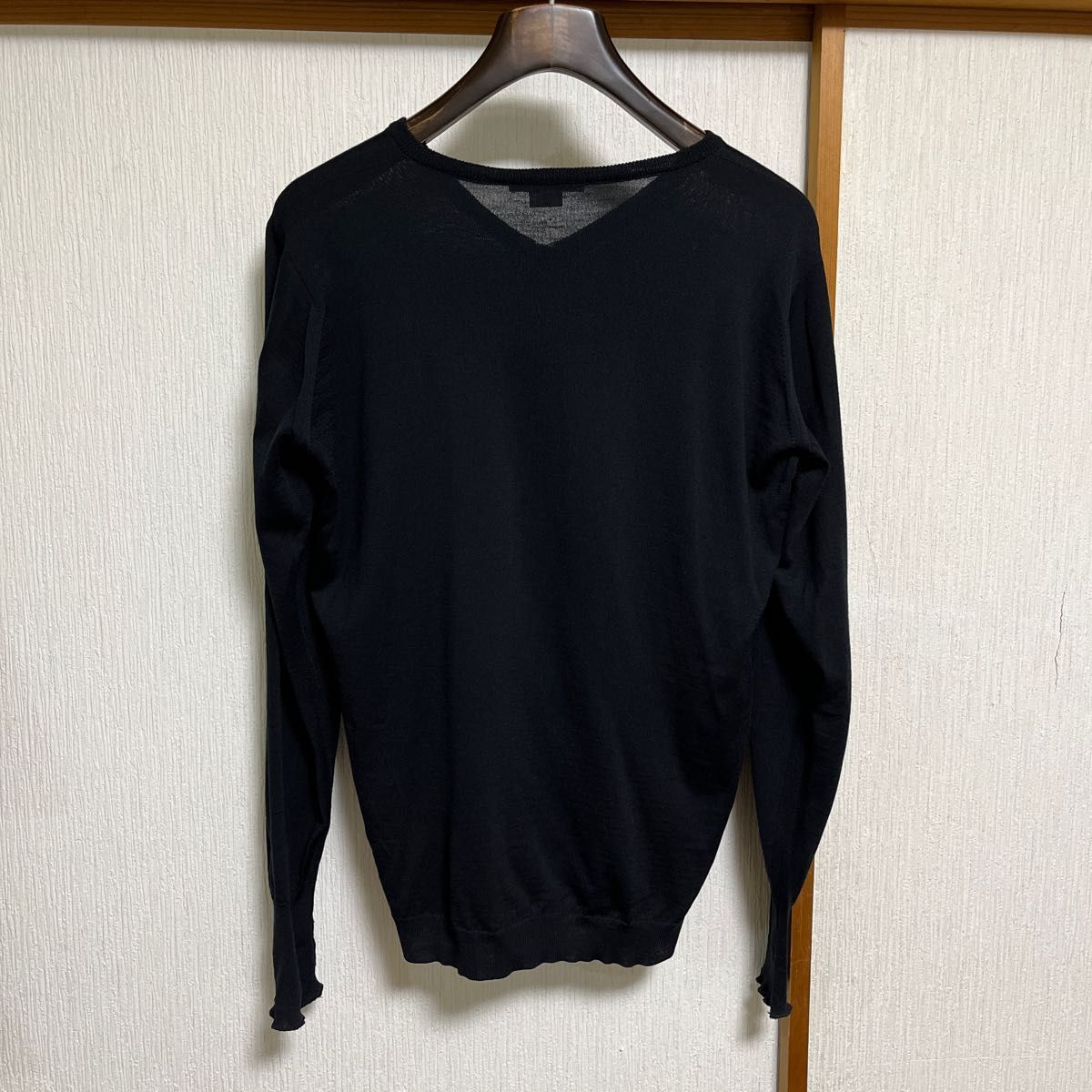 美品】JOHN SMEDLEY ジョンスメドレー Vネック ウール ニット ブラック