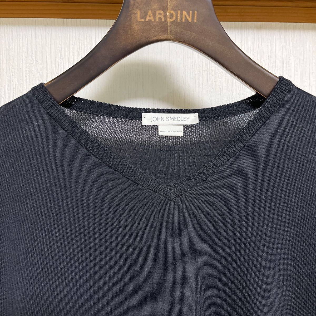 【美品】JOHN SMEDLEY ジョンスメドレー Vネック ウール ニット ブラック