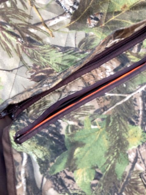 Remington】Realtree ap迷彩 ターキーハンティングベスト: USサイズメンズM/L(日本L): レミントン 狩猟 射撃 シューティング リアルツリー