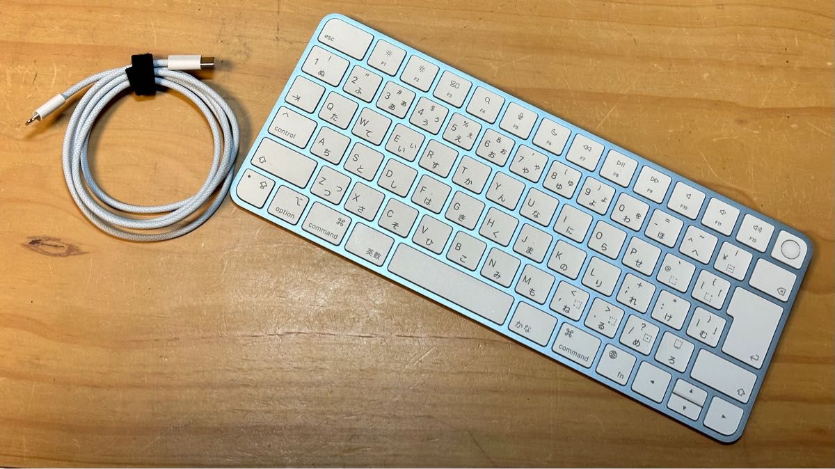 ケーブル付 Apple Magic Keyboard with TouchID JIS ブルー M1 ケーブル付 Apple Magic Keyboard with TouchID JIS ブルー M1