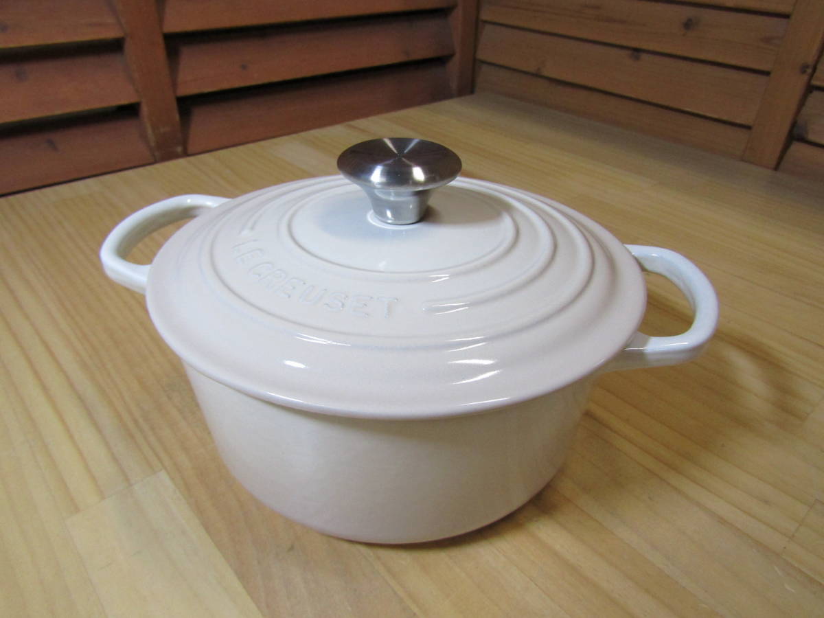 Y送料無料△441未使用品【LE CREUSET ル クルーゼ】 ココットロンド シグニチャー メレンゲ 18cm 1.8L 取説付_画像2