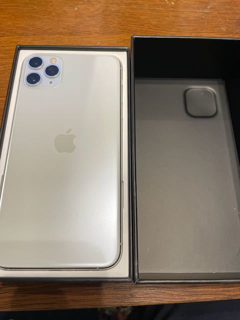 iPhone 11 Pro Max 64GB シルバー本体 SIMフリー｜PayPayフリマ