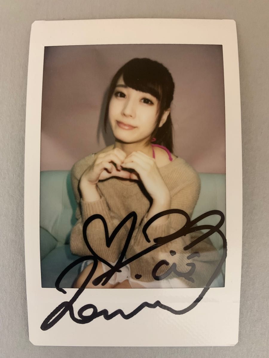 初川みなみ】直筆サイン入り限定生チェキ|PayPayフリマ
