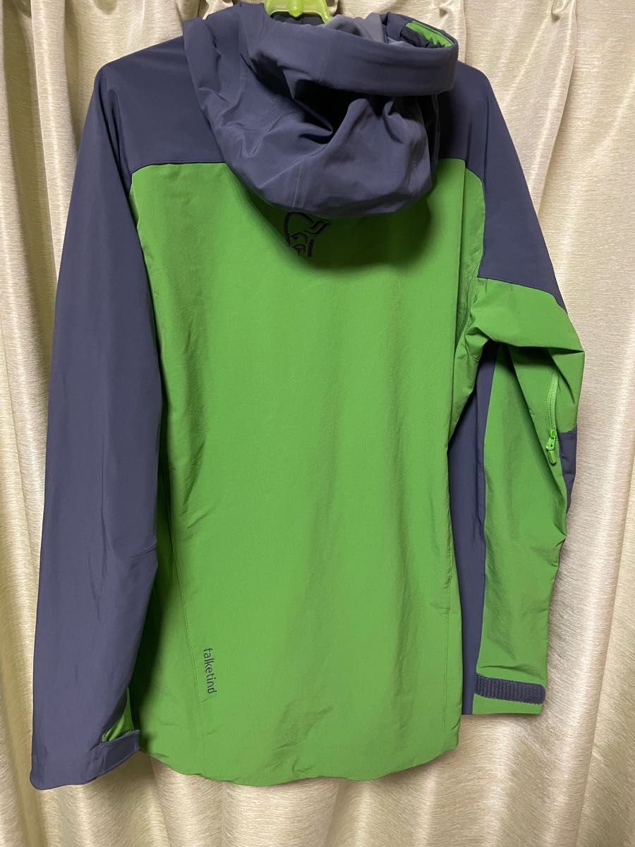 国内定価4万円以上 norrona falketind windstopper サイズ 海外M