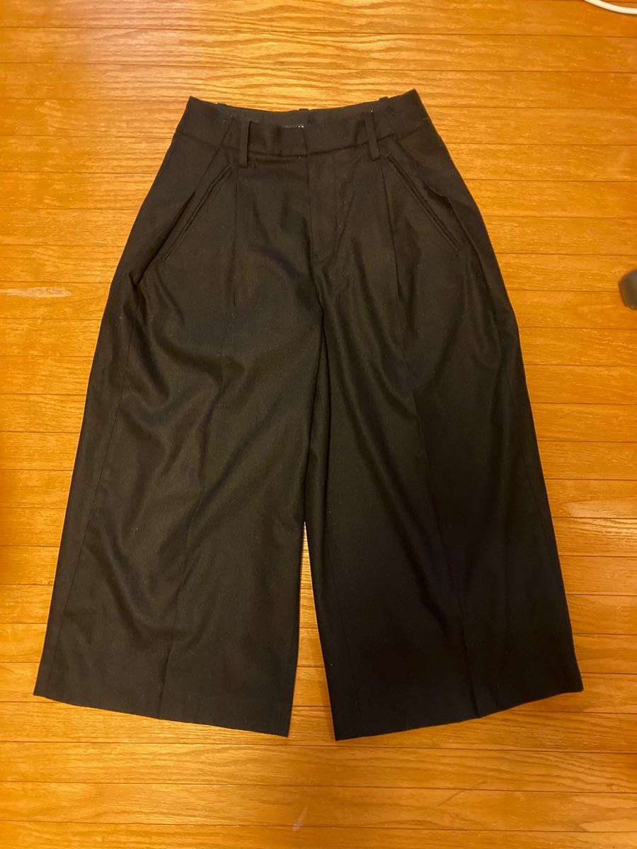 Sサイズ】UNIQLO ユニクロ+j ウールブレンドガウチョパンツ Sサイズ】UNIQLO ユニクロ+j ウールブレンドガウチョパンツ