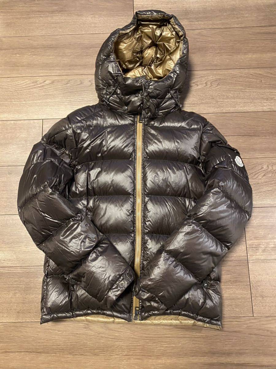 豪華で新しい モンクレール MONCLER ダウンジャケット