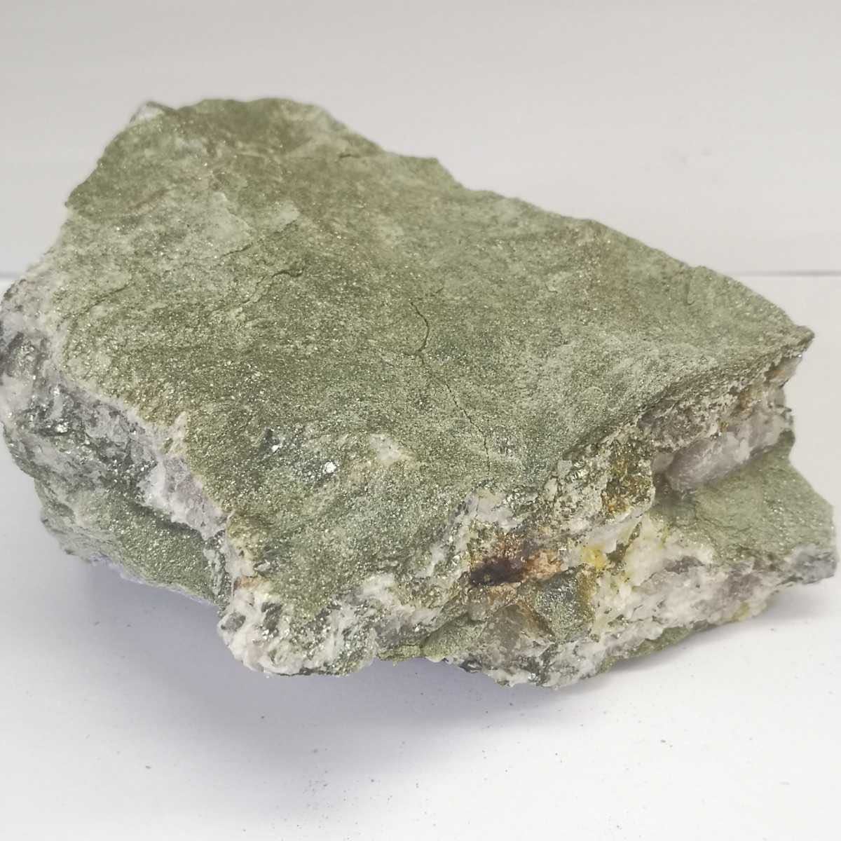 バドガシュタイン鉱石 2.3kg オーストリア産 ラジウム 自宅温泉
