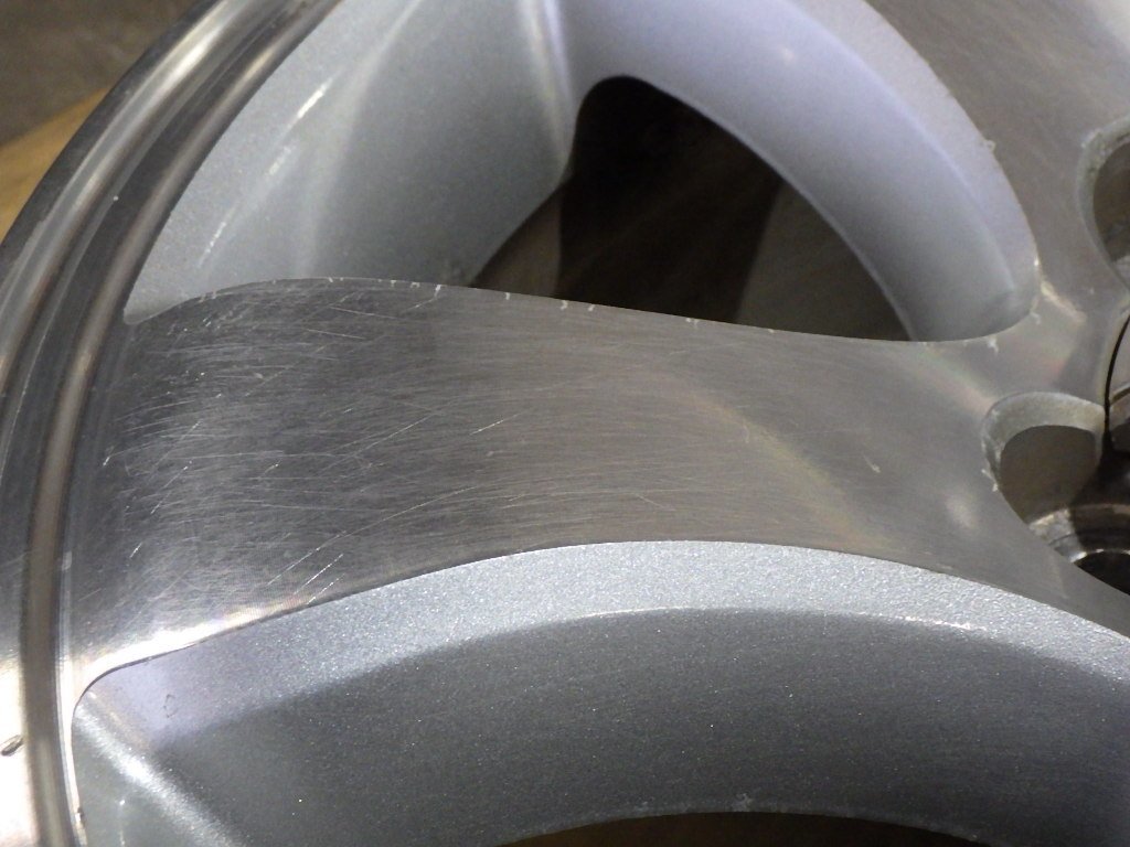 トヨタ ランドクルーザー プラド 120 純正 17インチ アルミホイール 4本 シルバー 17-7J 139.7-6H +30 【個人宅直配不可】_画像8
