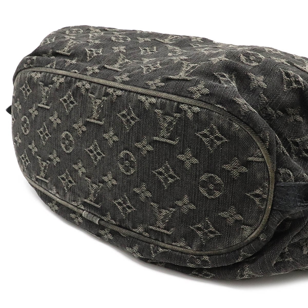 LOUIS VUITTON ルイ ヴィトン モノグラムデニム スライトリー