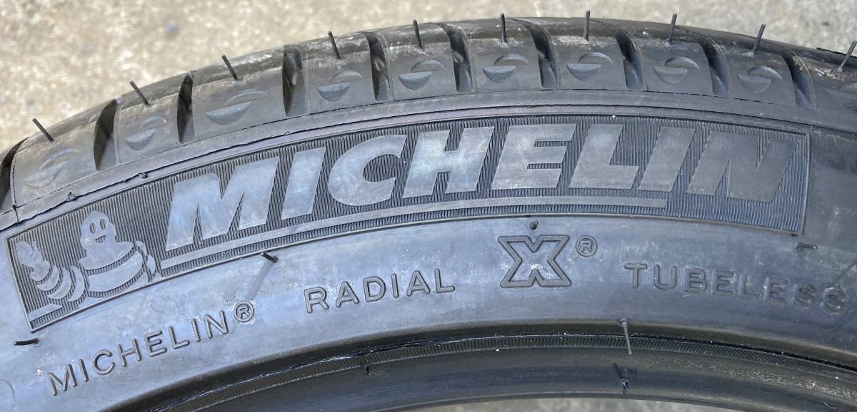 最新モデルが入荷♪ ヨコハマ 215/45R17 BluEarth 215/45R17