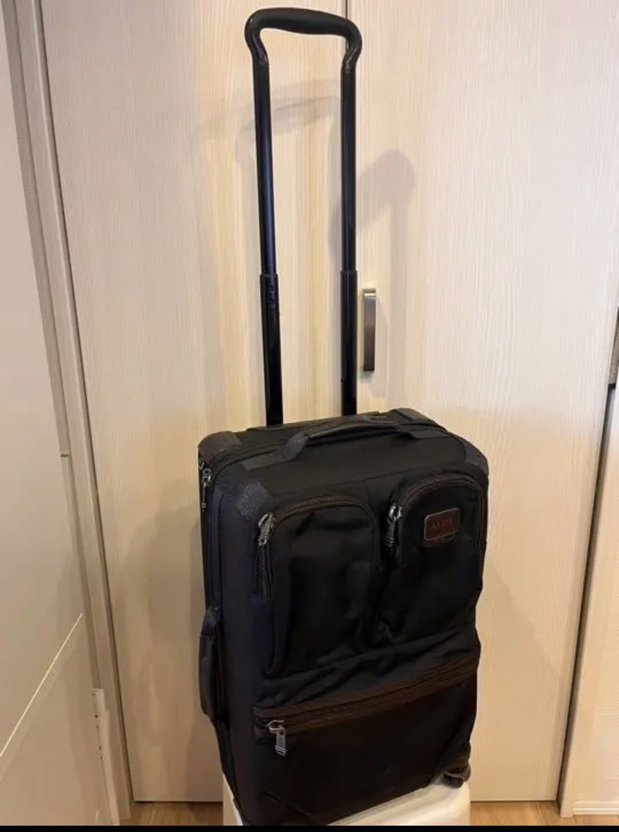 魅力的な トゥミ Tumi アルファ4輪 キャリーケース キャリーケース