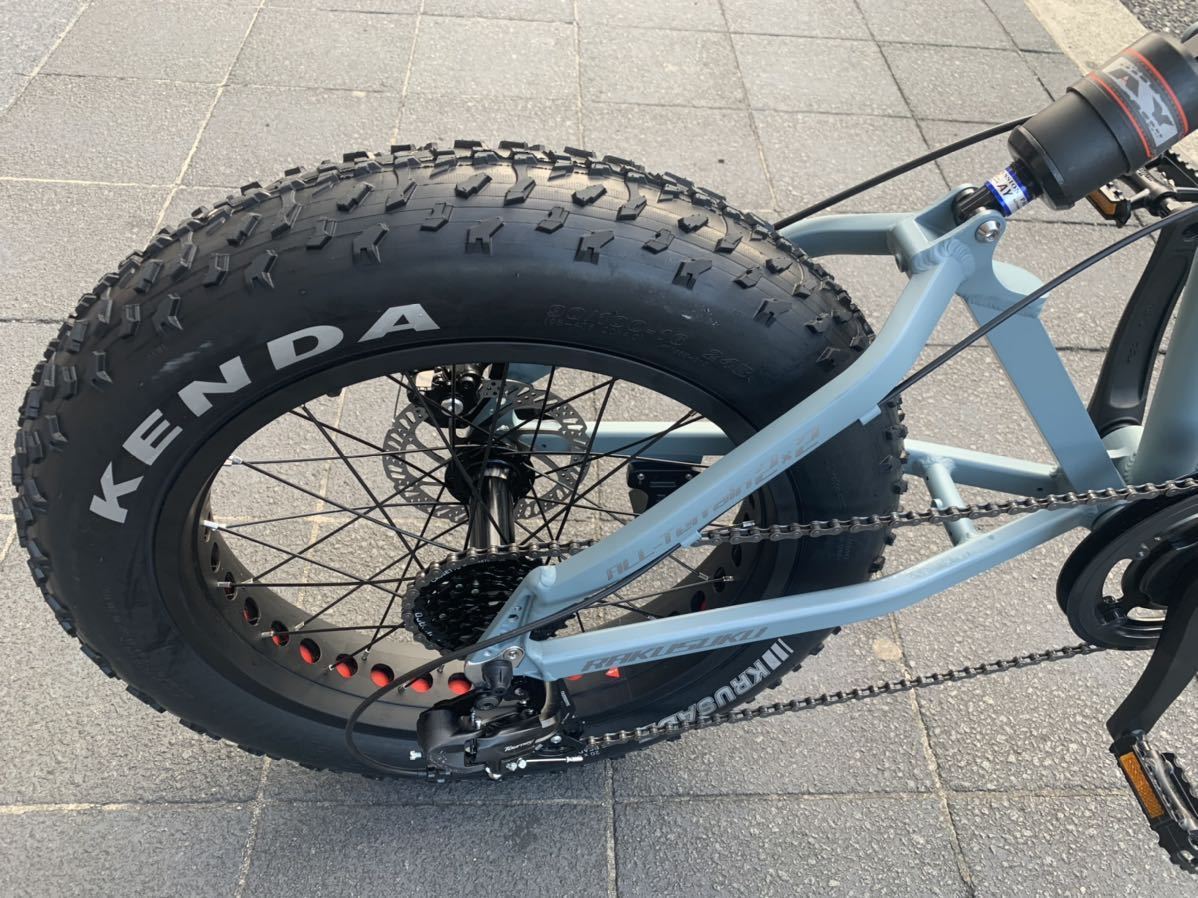未使用 折りたたみ電動アシスト自転車 20インチバッテリー13AH約60km