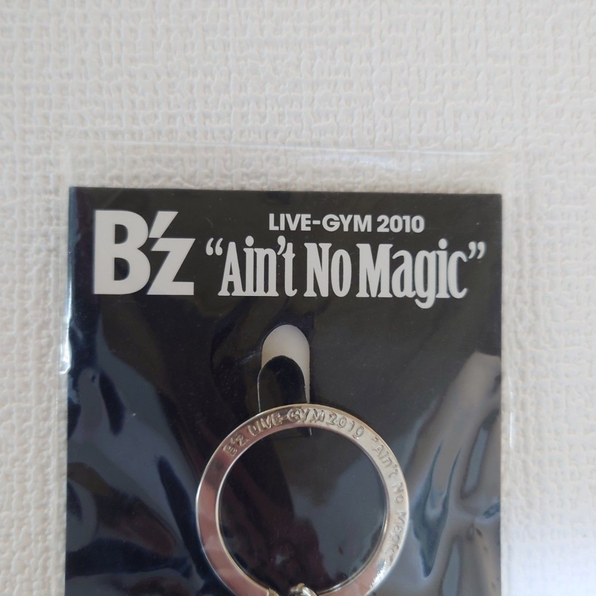 B'z LIVE-GYM 2010 Ain't No Magic キーホルダー チャーム|PayPayフリマ