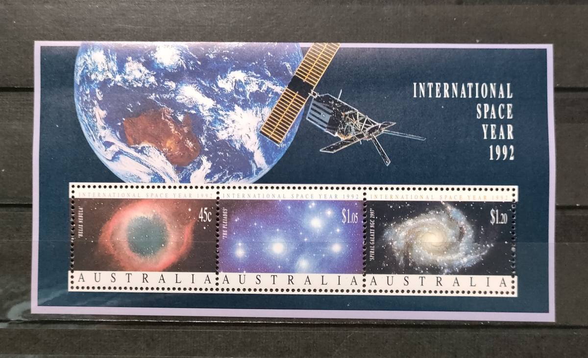 未使用切手 オーストラリア 宇宙関連 国際宇宙年 小型シートです。の画像1
