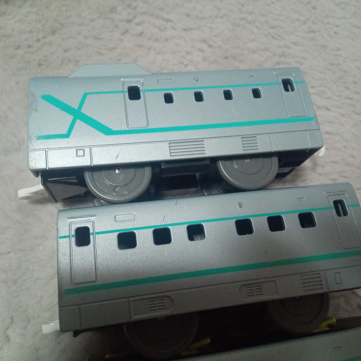 プラレール 新幹線 ALFA-X アルファエックス 中間車 ３両セット ジャンクの画像9