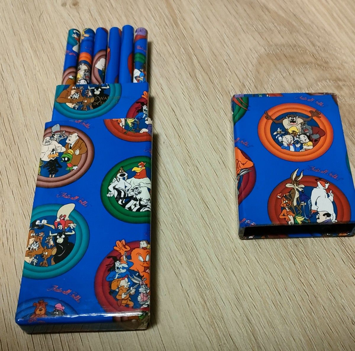 1995年製WARNER BROS.ルーニーチューンズ えんぴつ六本と箱