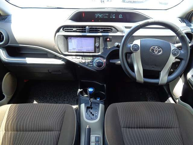 「平成26年 トヨタ アクア 1.5 G SDナビ Bluetooth フルセグ バックカ@車選びドットコム」の画像2