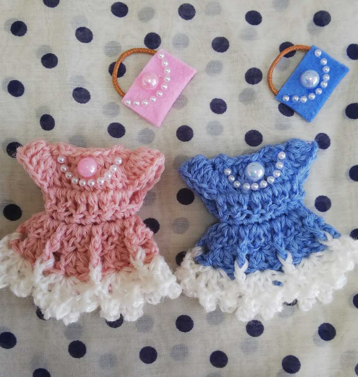 リカちゃん妹 ミキちゃんマキちゃん あおいちゃんに 手編みワンピース、バッグの4点セット ピンク&ブルー _ワンピース、バッグの4点セット