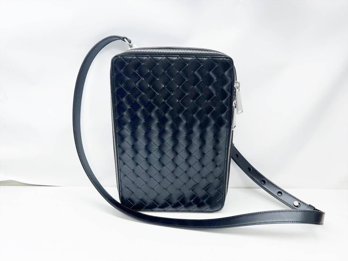 美品　Bottega Veneta　ボッテガヴェネタ　イントレチャート　ショルダーバッグ　クロスボディ　縦型　レザー　黒 596730