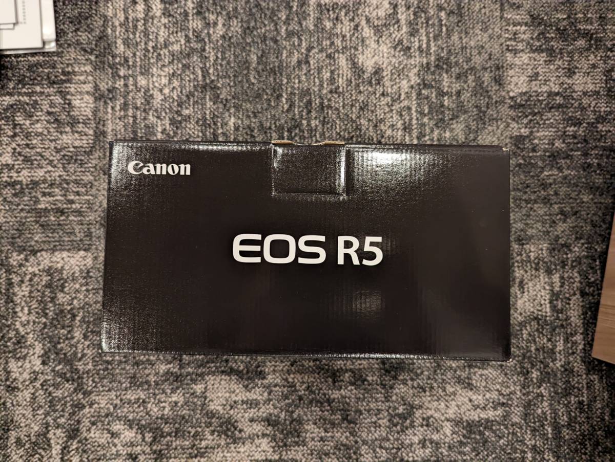 キャノン　EOS　R5　ボディのみ　新品_画像1