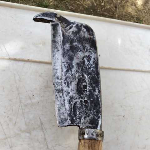  small of the back hatchet branch strike . for mountain .( used ) mountain work for 