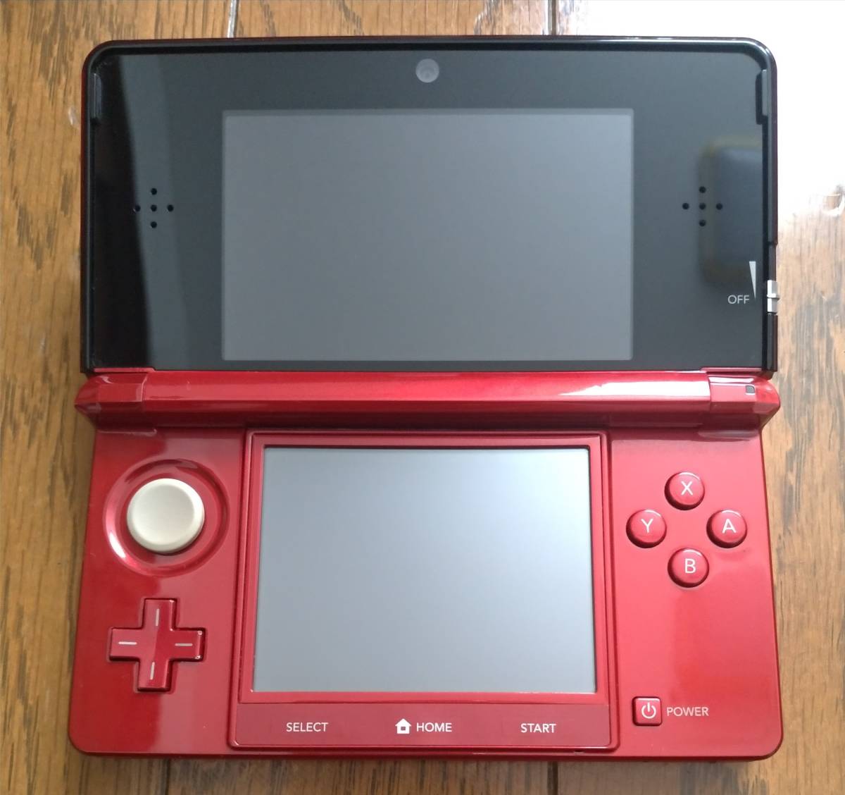 北米版 NINTENDO 3DS フレアレッド 中古品 不具合なし 充電器