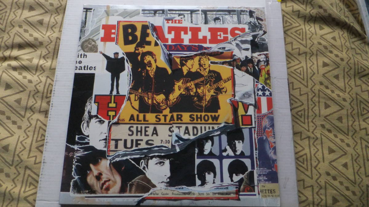 ☆★　THE BEATLES 　LP　ANTHOLOGY　VOL.2　英国盤レコード3枚組　中古美品　☆★