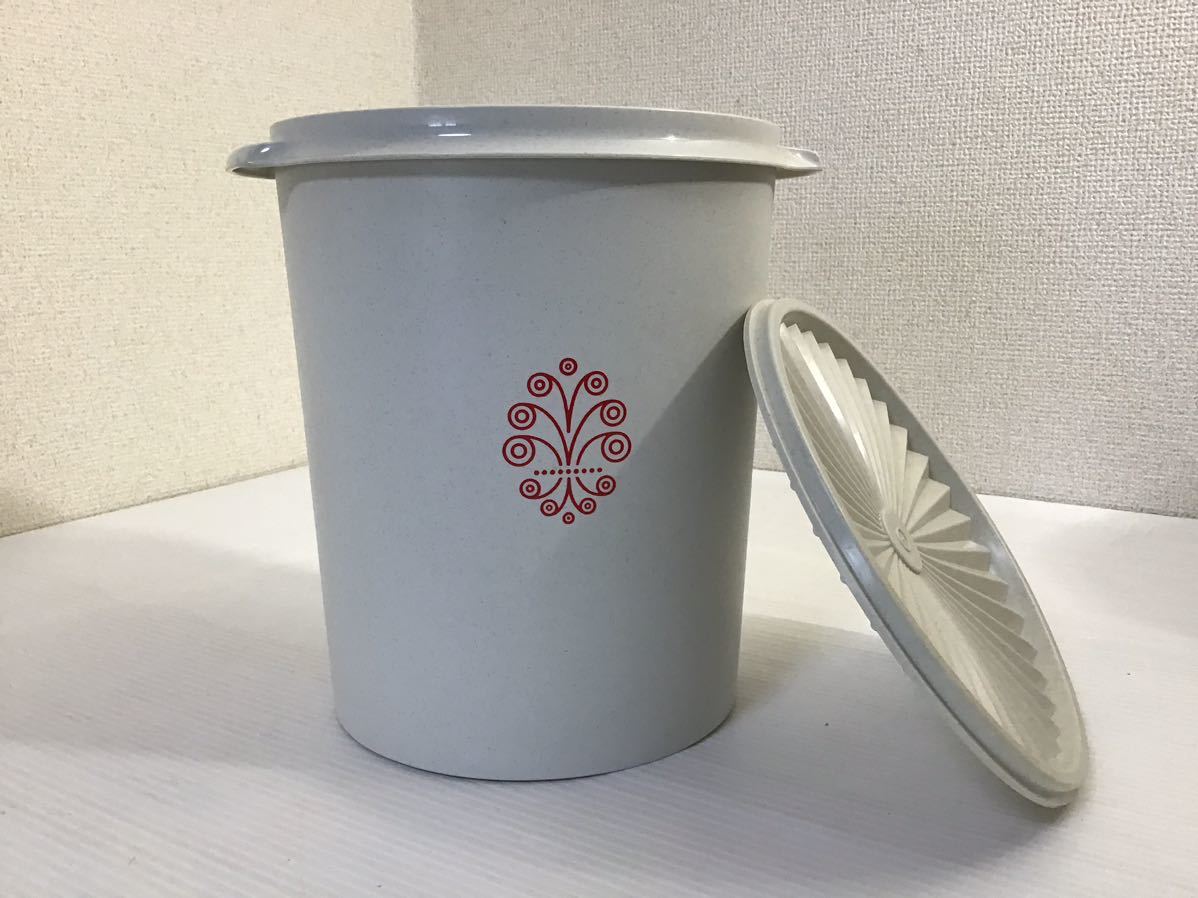 Tupperware/タッパーウェア マキシデコレーター 丸型 2点セット Tupperware/タッパーウェア マキシデコレーター 丸型 2点セット
