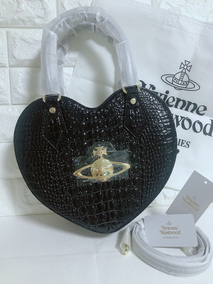 大人気商品再入荷!!【新品】Vivienne Westwood ヴィヴィアン ハート型