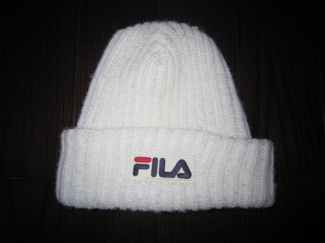 ★米国製 美品 FILA / ロゴ 刺しゅう アクリル ニット ビーニー キャップ 帽子 / フリーサイズ★_画像1